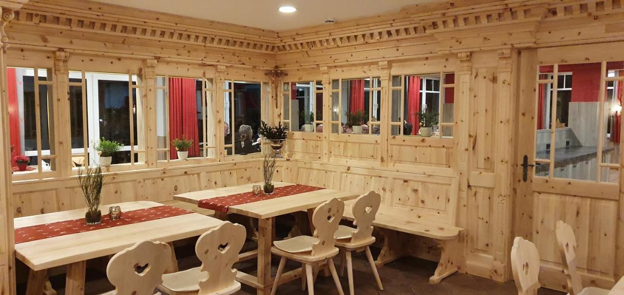 Hotel Bigger Hof - Wirtshaus Platzhirsch Am Jahnplatz Olsberg Bagian luar foto
