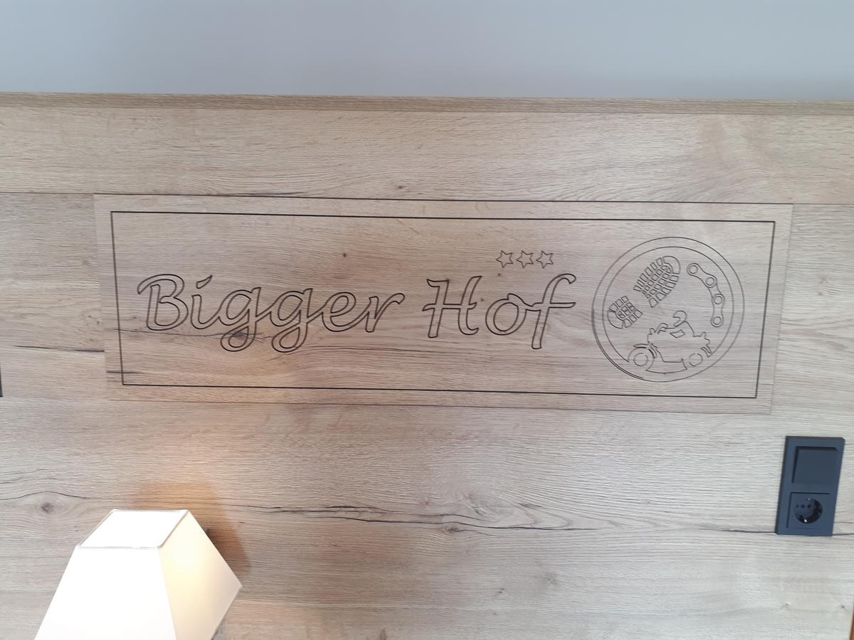 Hotel Bigger Hof - Wirtshaus Platzhirsch Am Jahnplatz Olsberg Bagian luar foto